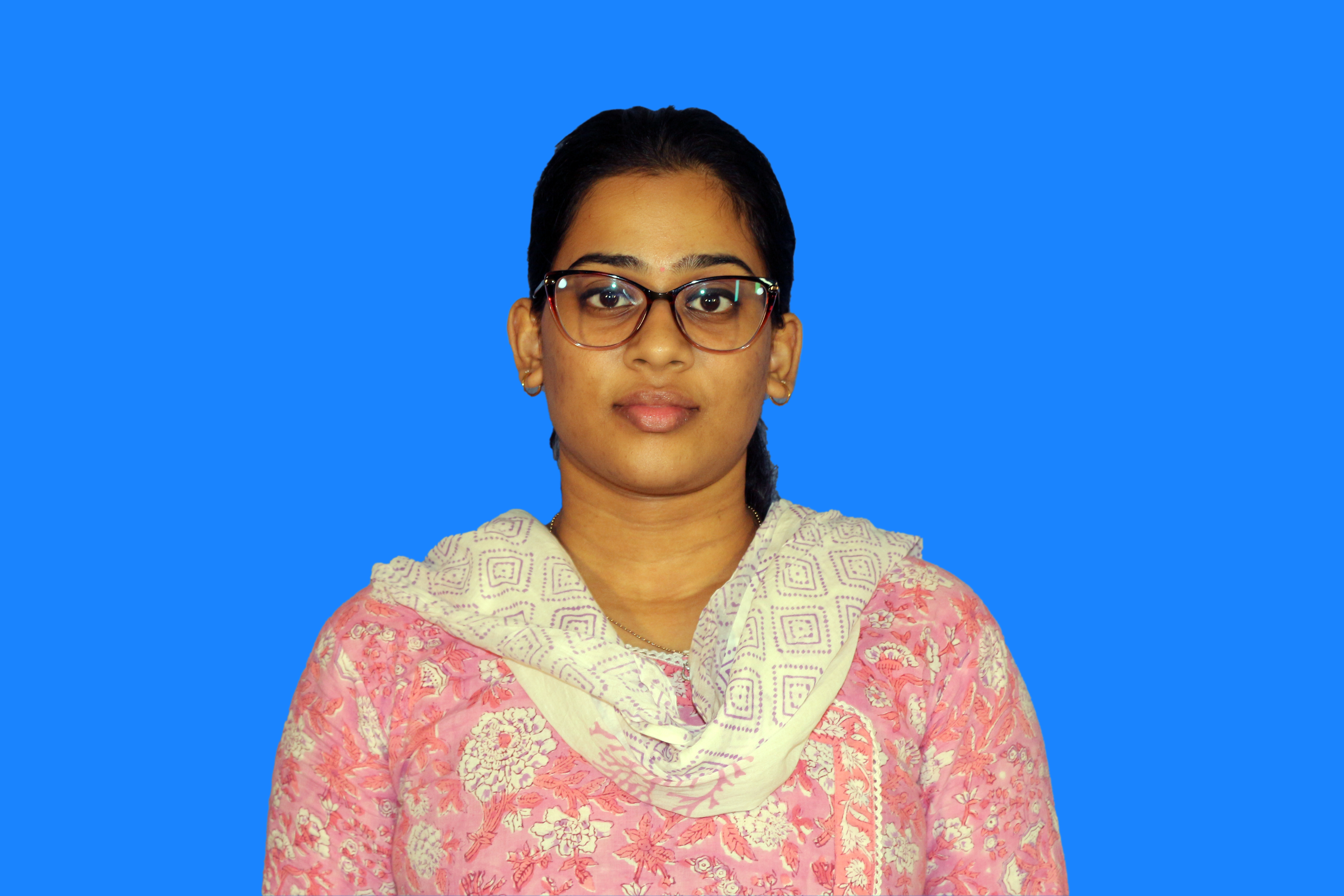 DR. AAINA MURALIDHAR 