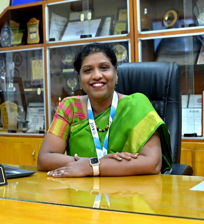 Dr.Janet J